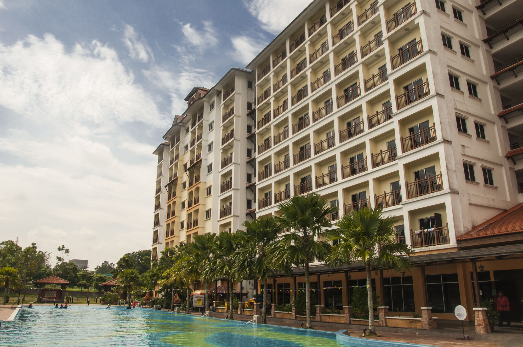 Suria Service Apartment-Hotel Bukit Merah Exterior foto